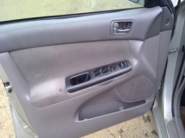 2005 TOYOTA CAMRY, SILVER, LE MODEL, 2.4L, AT. Z26295